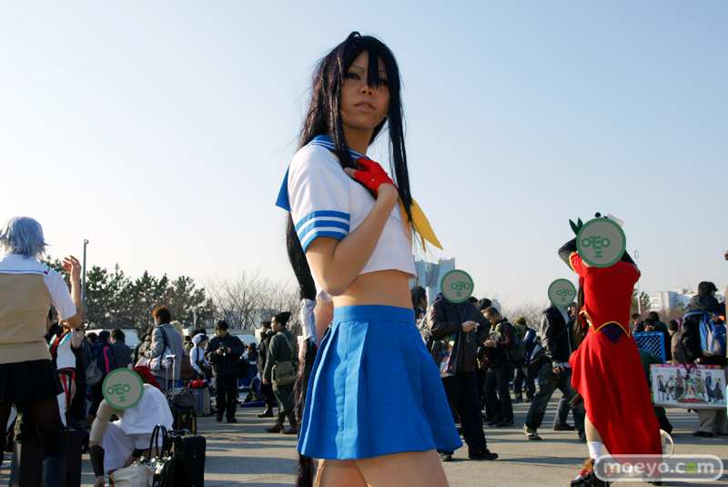 Illustration for article titled Salute Comiket's Cosplay Insanity: Day One